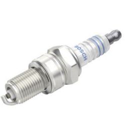 Ateşleme Bujisi Tek Tırnak W7DC Renault R9 R11 Opel Astra F Vectra A Corsa B İçin (1989-2002) - Bosch 0241235755